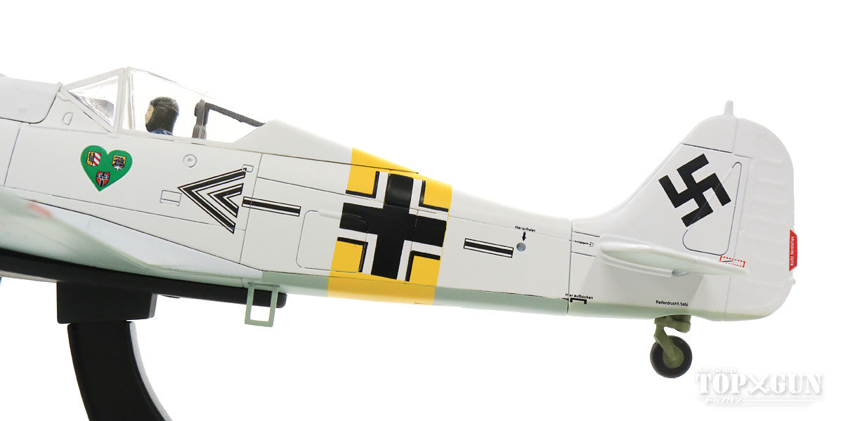 Fw190A-4 German Air Force No. 54 Fighter Wing Commander Hannes Trautloft's aircraft, Eastern Front, 1943 #8 1/48 [HA7422]