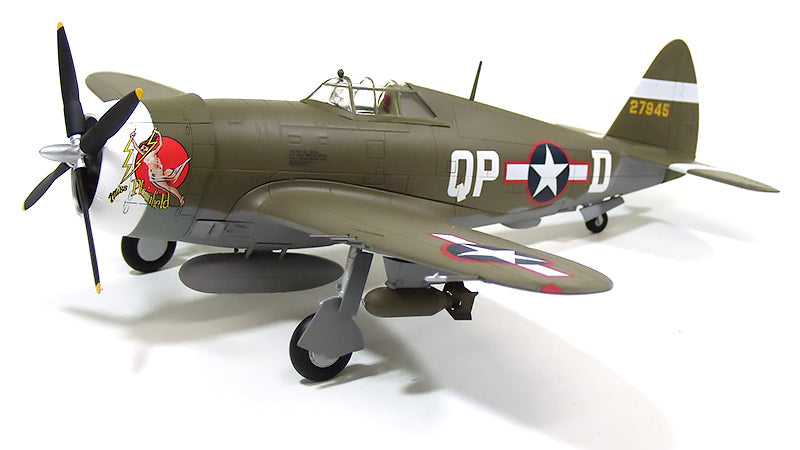 P-47D, US Army Air Forces, 4th Fighter Group, 334th Fighter Squadron, Steve Pisanos, England, 1943, #42-7945, 1/48, *Crew signature stand included [HA8450A]