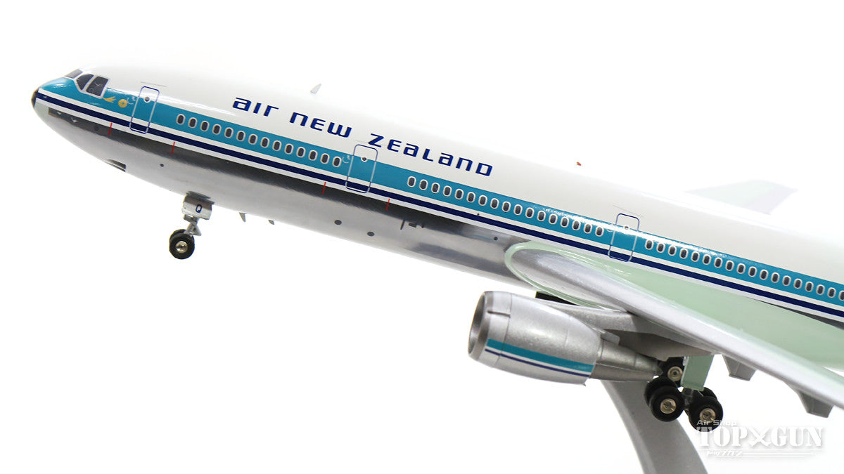 DC-10-30 Air New Zealand ZK-NZQ Polished (stand included) 1/200 [IF10NZ0519P]