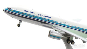 DC-10-30 ニュージーランド航空 ZK-NZQ Polished (スタンド付属) 1/200 [IF10NZ0519P]
