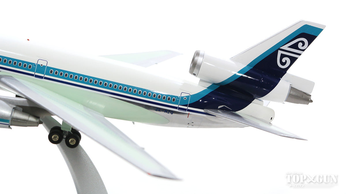 DC-10-30 Air New Zealand ZK-NZQ Polished (stand included) 1/200 [IF10NZ0519P]