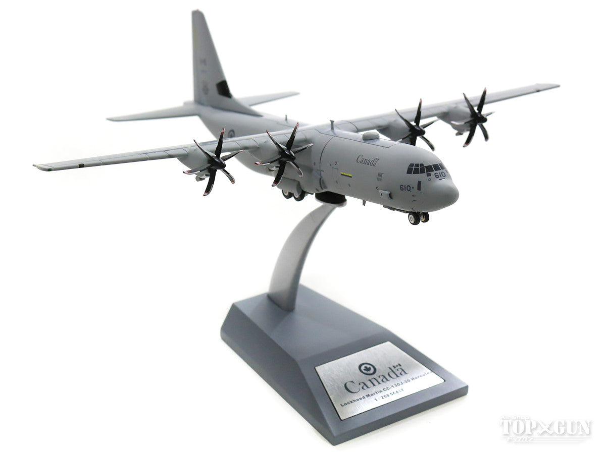 CC-130J-30(L-382) Canadian Air Force #130610 (stand included) 1/200 [IF130RCAF0918]