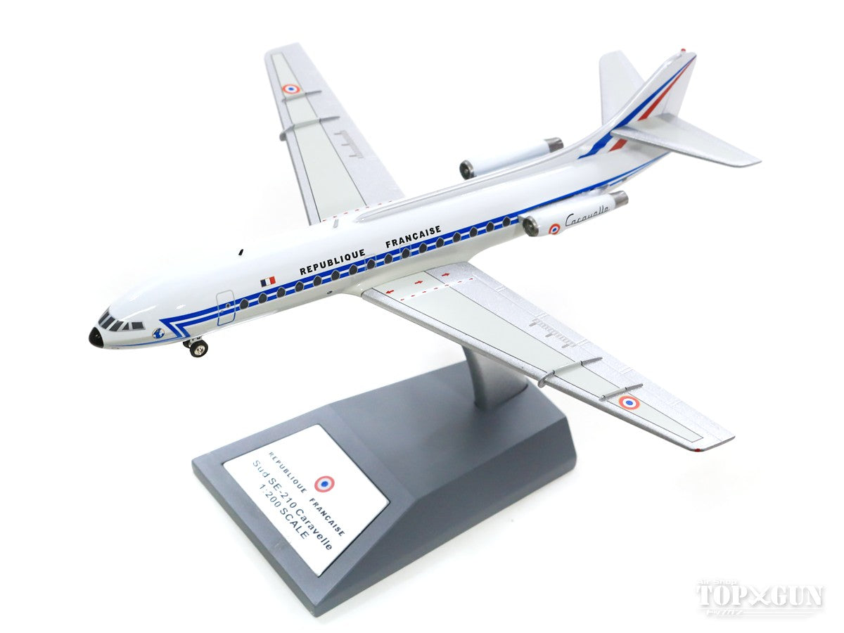 SE-210 Caravelle III French Air Force With Stand 1/200 [IF210FAF0619]