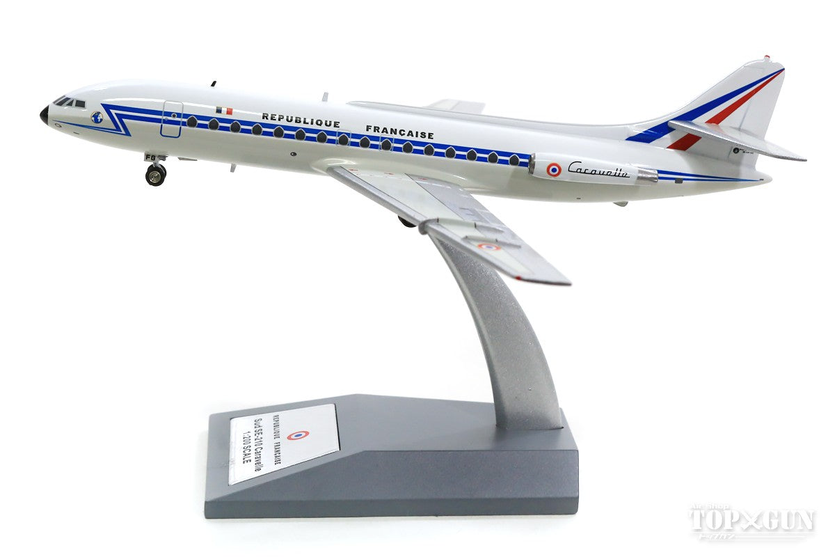 SE-210 Caravelle III French Air Force With Stand 1/200 [IF210FAF0619]