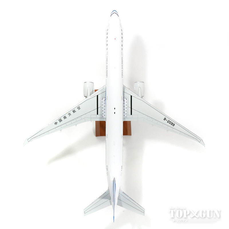 777-300ER China Southern Airlines B-2099 (stand included) 1/200 *Made of metal [IF277730815]