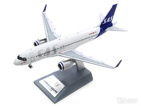 A320-200 SAS スカンジナビア航空 SE-ROJ With Stand 1/200 [IF320NSK0120]