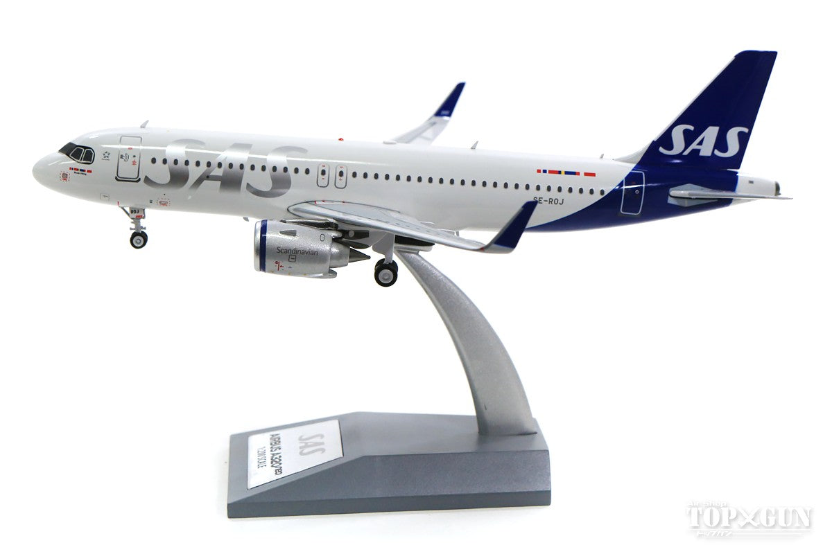 A320-200 SAS Scandinavian Airlines SE-ROJ With Stand 1/200 [IF320NSK0120]