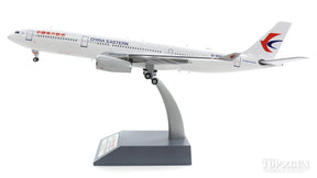 A330-300 中国東方航空 B-8968 (スタンド付属) 1/200 [IF333MU0618]