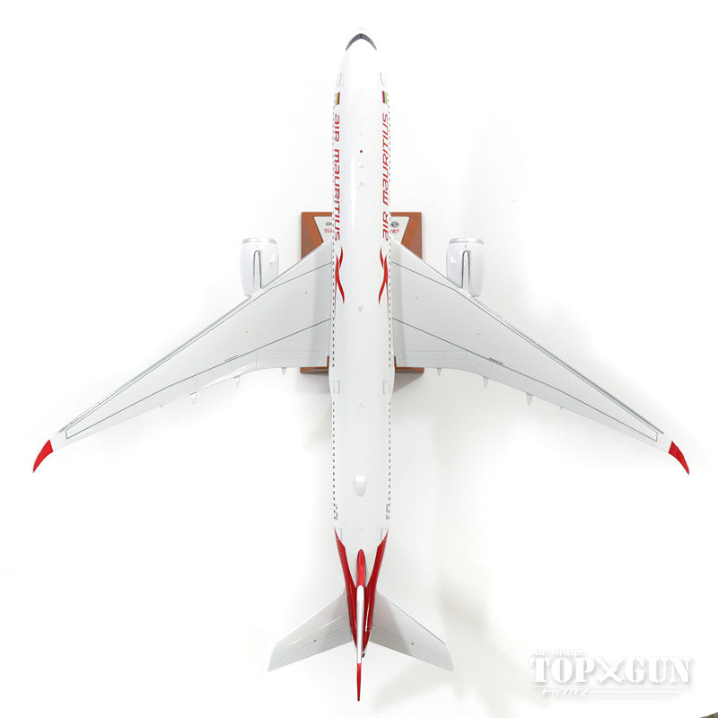 A350-900 Air Mauritius 3B-NBQ (stand included) 1/200 [IF350MK001]