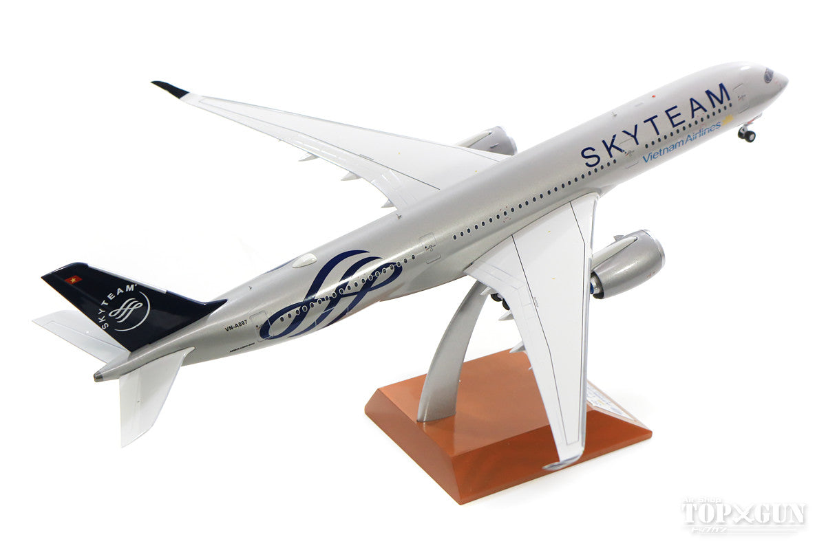 A350-900 Vietnam Airlines Special Paint "SkyTeam" VN-A897 (Stand Included) 1/200 *Made of Metal [IF359VN01]