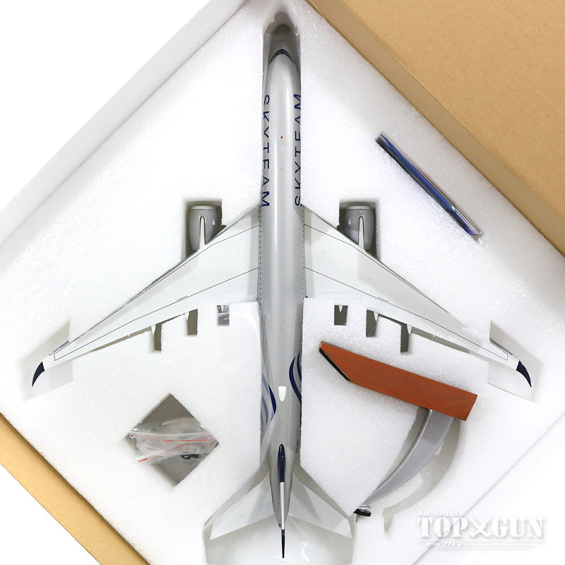 A350-900 Vietnam Airlines Special Paint "SkyTeam" VN-A897 (Stand Included) 1/200 *Made of Metal [IF359VN01]