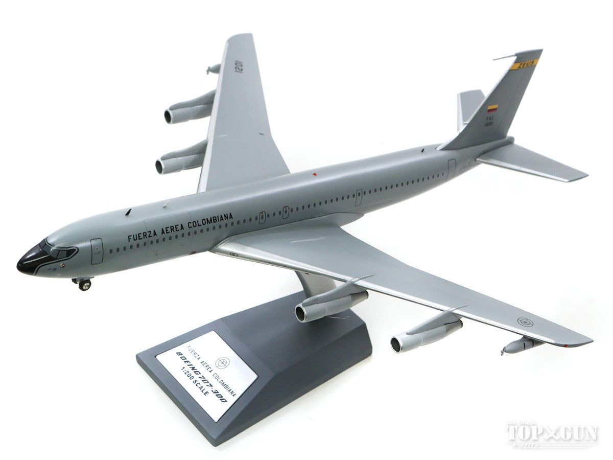 707-300 Colombian Air Force FAC1201 (stand included) 1/200 [IF707COL0519]