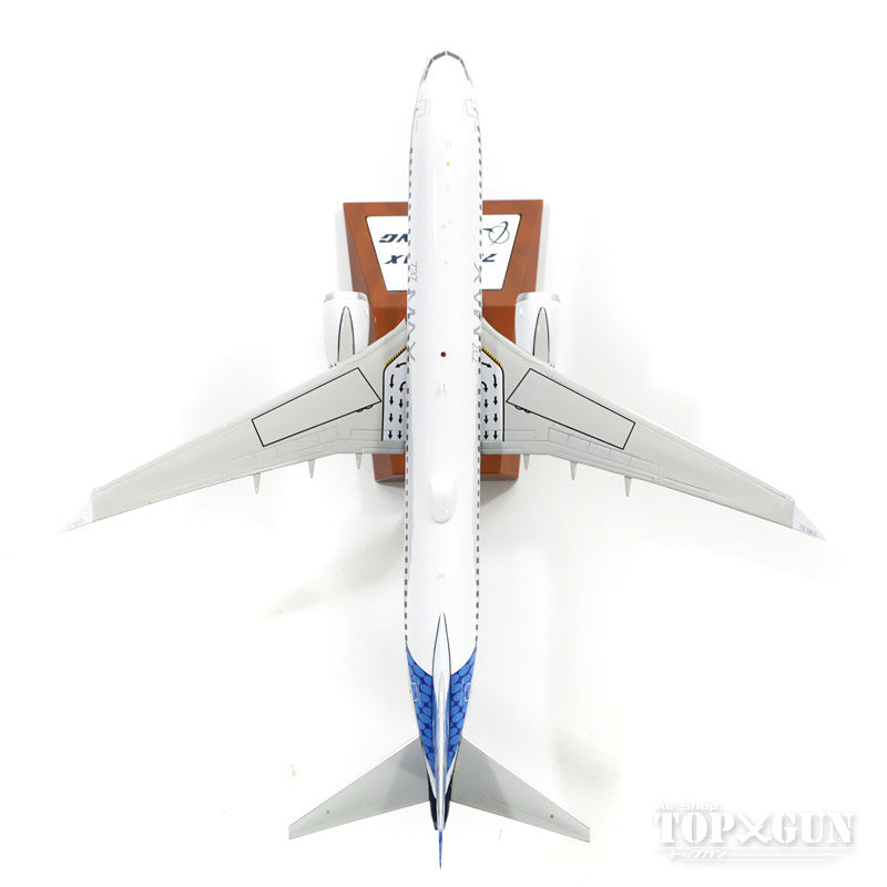 737-8MAX Boeing House Color N8704Q (stand included) 1/200 *Made of metal [IF737MAX002]