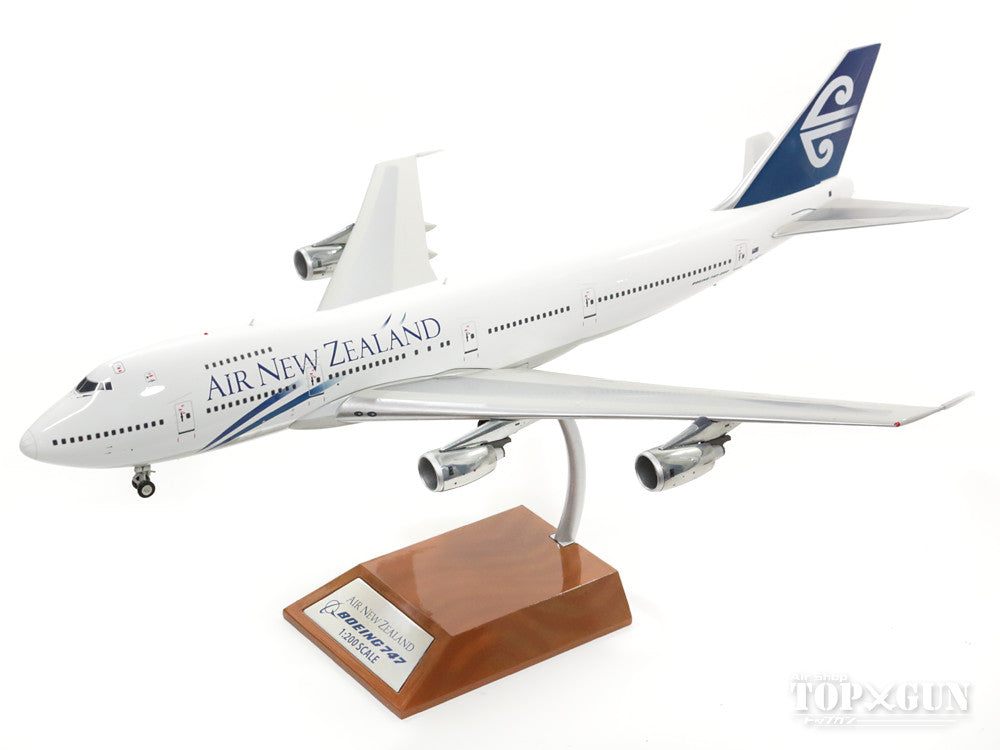 747-200 Air New Zealand 1990s (stand included) ZK-NZY 1/200 *Made of metal [IF742ANZ1016]