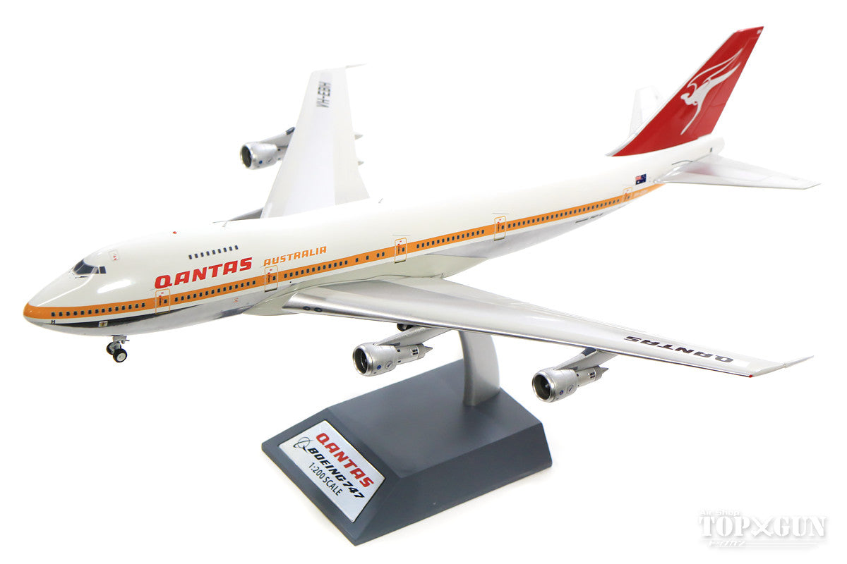 747-200 Qantas Australian Airlines 70s-80s Polished finish (stand included) VH-EBH "City of Newcastle" 1/200 *Made of metal [IF742QFA01P]