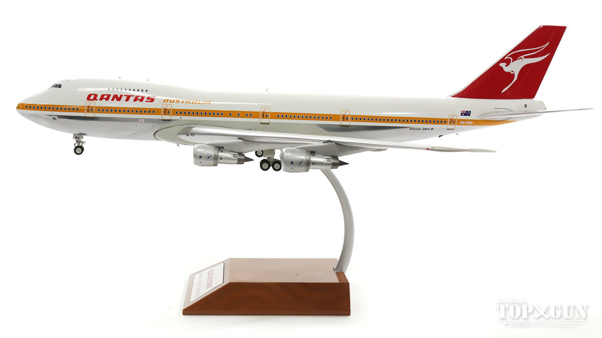 747-200B Qantas Australian Airlines 1970s VH-EBA "City of Canberra" Polished finish (stand included) 1/200 *Made of metal [IF742QFA7421P]