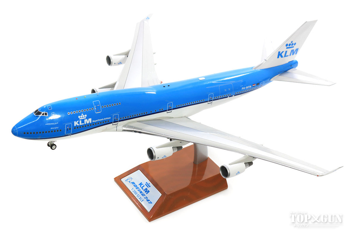 747-400 KLMオランダ航空 PH-BFW (スタンド付属) 1/200 [IF744KLM001]