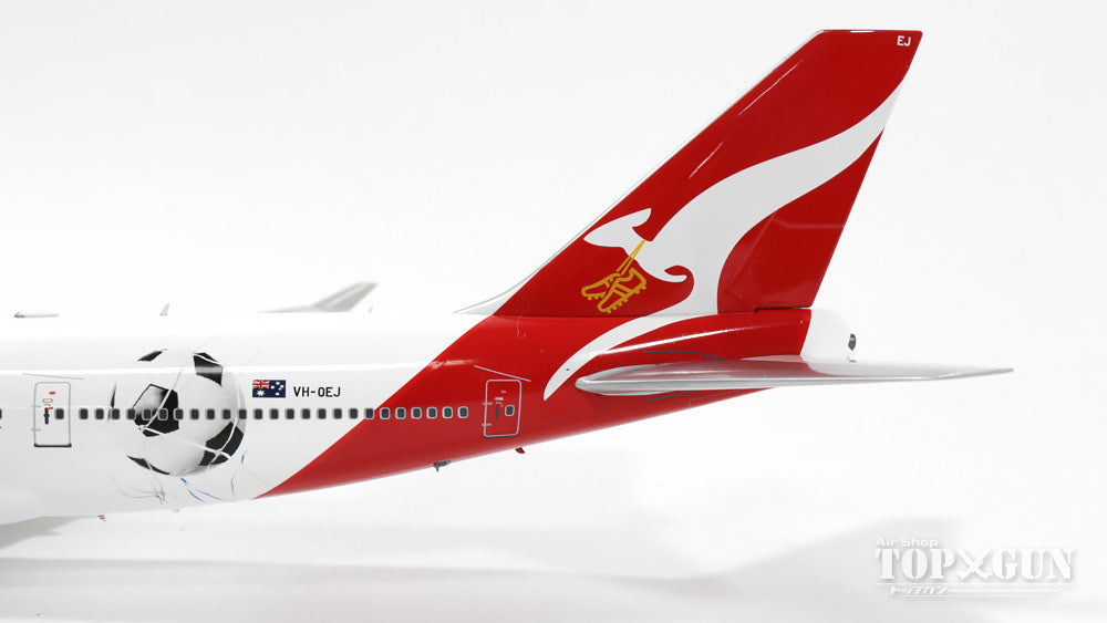 747-400ER Qantas Special Paint "Socceroos" (with stand) VH-OEJ 1/200 *Made of metal [IF747QFA008]