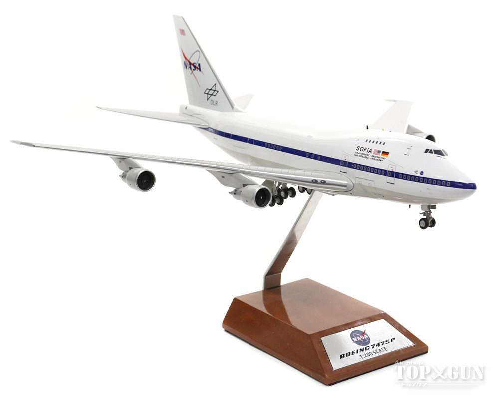 747SP NASA/DLR German Aerospace Center SOFIA Project (Airborne Observatory) Operational aircraft (stand included) N747NA 1/200 *Made of metal [IF747SP0117]