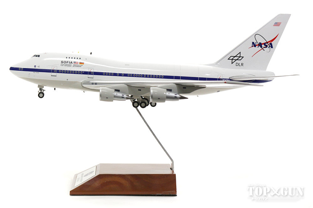 747SP NASA/DLR German Aerospace Center SOFIA Project (Airborne Observatory) Operational aircraft (stand included) N747NA 1/200 *Made of metal [IF747SP0117]