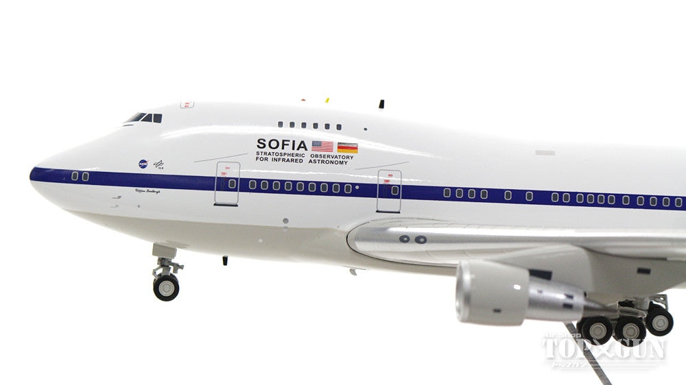 747SP NASA/DLR German Aerospace Center SOFIA Project (Airborne Observatory) Operational aircraft (stand included) N747NA 1/200 *Made of metal [IF747SP0117]