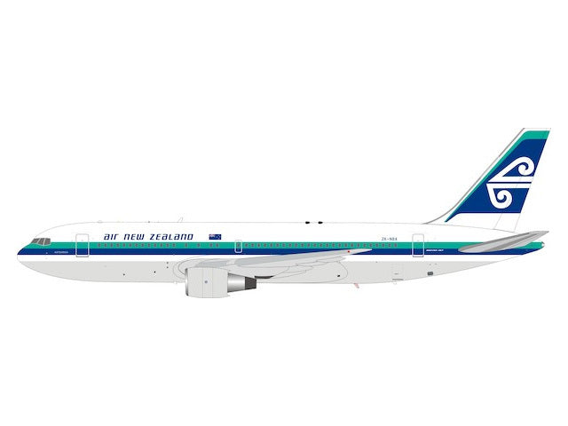 767-200 Air New Zealand ZK-NBA with stand 1/200 [IF762NZ1220]