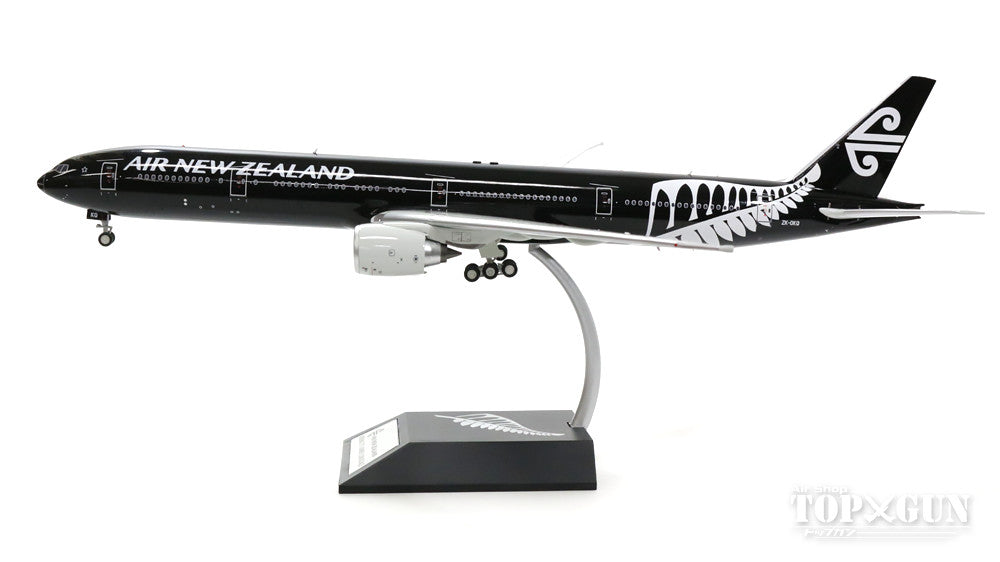 777-300ER Air New Zealand New Paint "All Blacks" ZK-OKQ (Stand Included) 1/200 *Made of metal [IF7773ANZ773]