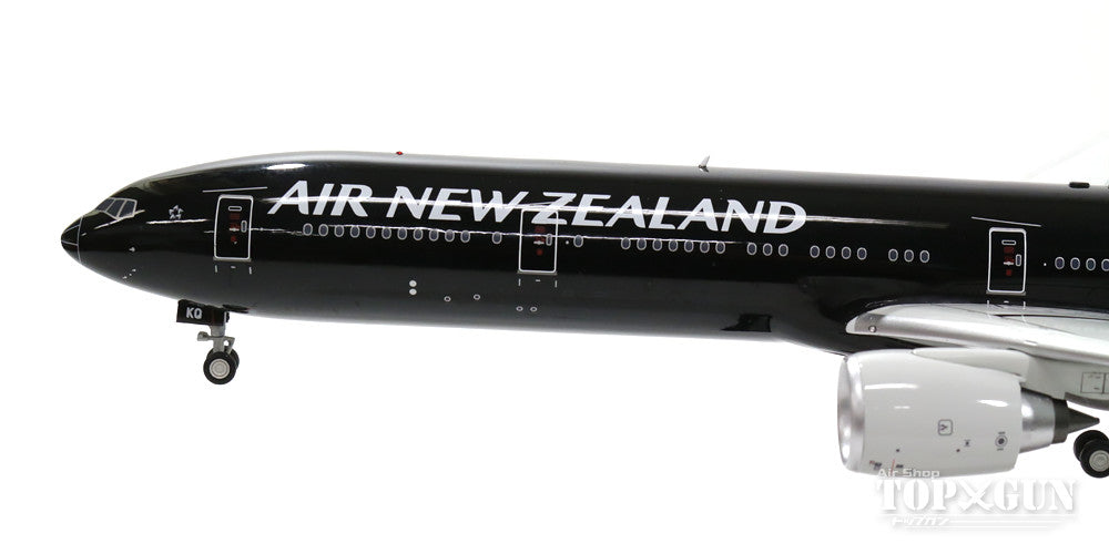 777-300ER Air New Zealand New Paint "All Blacks" ZK-OKQ (Stand Included) 1/200 *Made of metal [IF7773ANZ773]