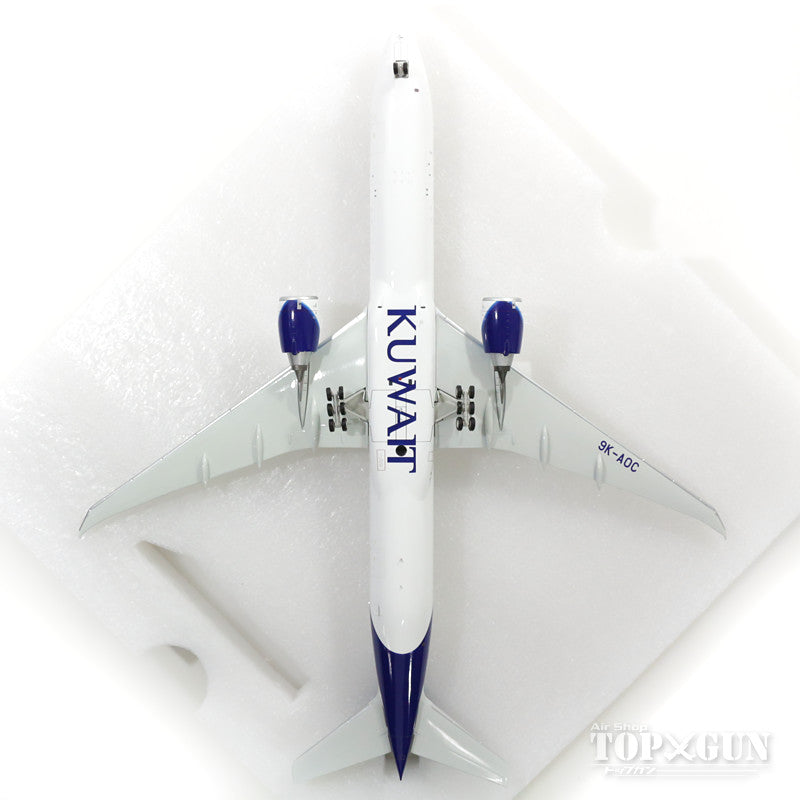 777-300ER Kuwait Airways New Paint (Stand Included) 9K-AOC 1/200 *Made of metal [IF7773KAC001]