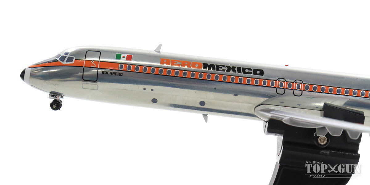 DC-9-32 アエロメヒコ 70年代 ポリッシュ仕上 （スタンド付属） XA-DEK 1/200 ※金属製 [IF930AM1018P]