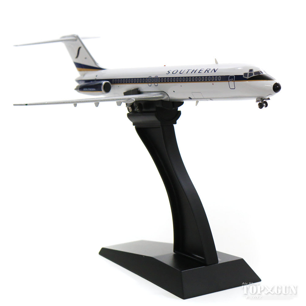 DC-9-31 Southern Airways Express N1335U (stand included) 1/200 [IF931S00519]