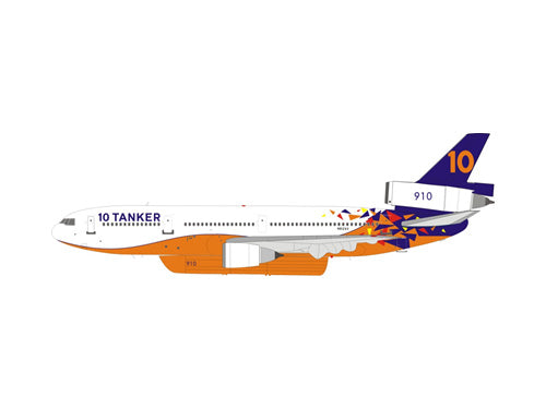 DC-10-30/ER 10 Tanker Air Carrier N612AX with stand 1/200 [IFDC10AT0421]