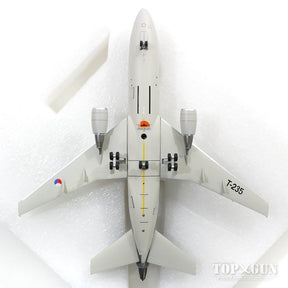 KDC-10-30CF オランダ空軍 T-235 (スタンド付属) 1/200 [IFKDC10001]