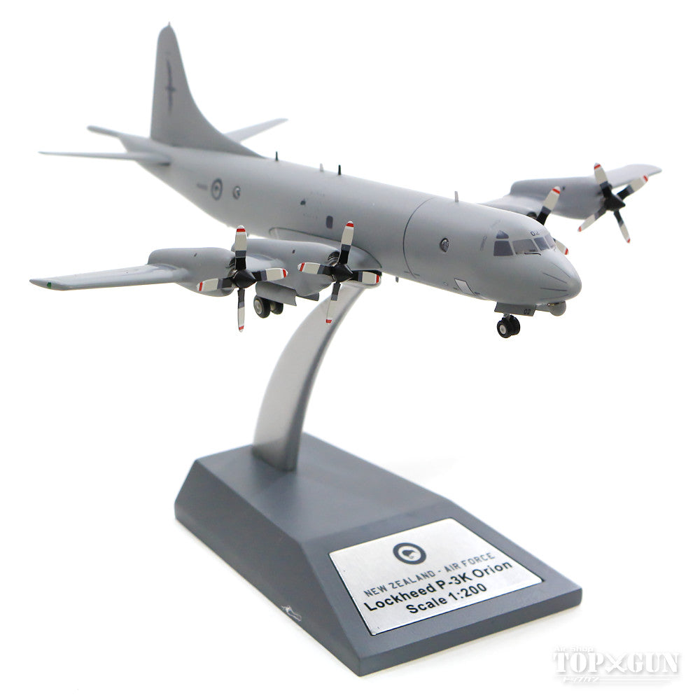 P-3K New Zealand Air Force (stand included) NZ4202 1/200 *Made of metal [IFP30118]