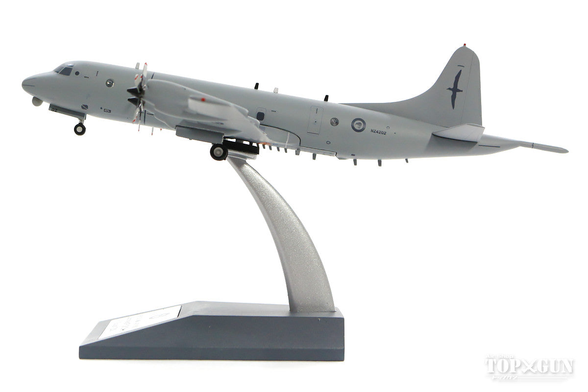 P-3K New Zealand Air Force (stand included) NZ4202 1/200 *Made of metal [IFP30118]