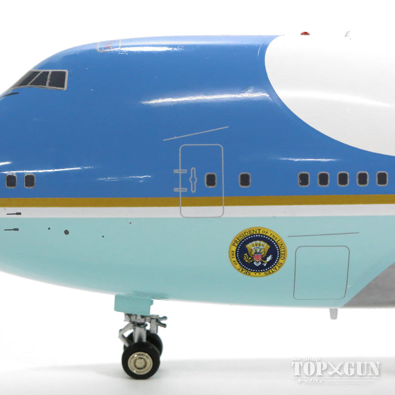 VC-25A アメリカ空軍 大統領専用機「エアフォースワン」 1番機 #82-8000 1/200 ※スタンド付属・金属製 [IFUSA01AP]