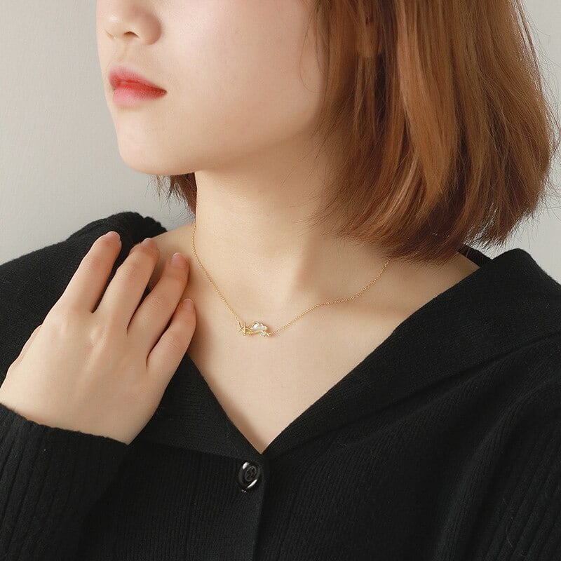 Airplane necklace (shell cloud) Yellow gold [KUMARIAIR035]