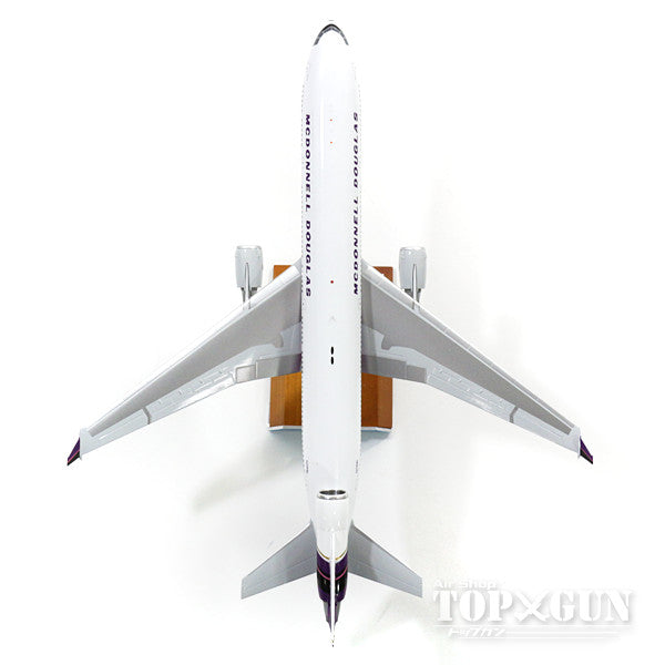 MD-11 McDonnell Douglas House Color Purple 1990 (Stand Included) N211MD 1/200 *Made of metal [LH2076]