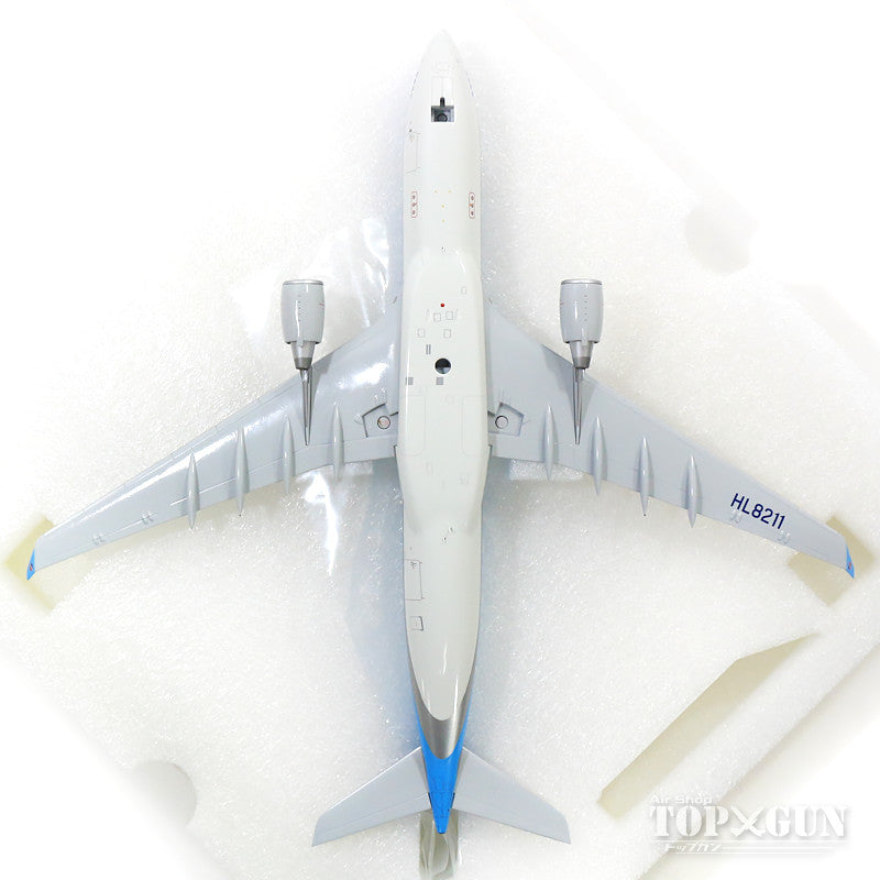 A330-200 Korean Air HL8211 (stand included) 1/200 [LH2084]