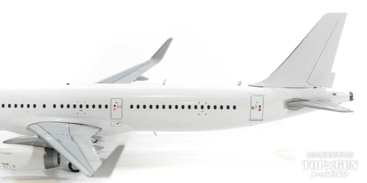 A321 「Blank／白色塗装」（スタンド付属） 1/200 [LH2139]