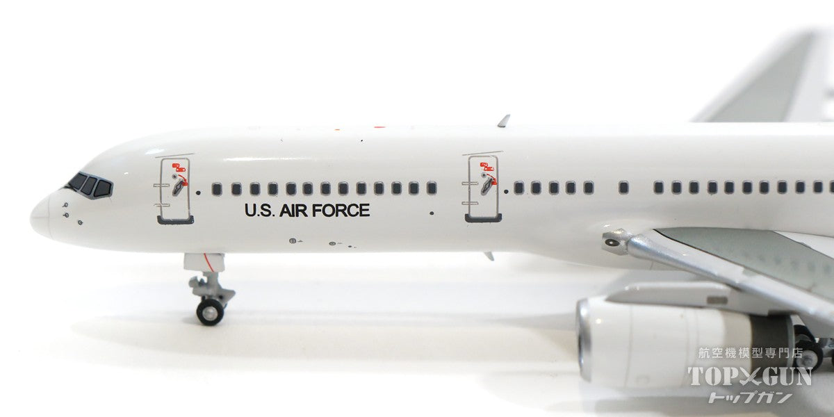 C-32B US Air Force 99-6143 1/400 [NG53167]