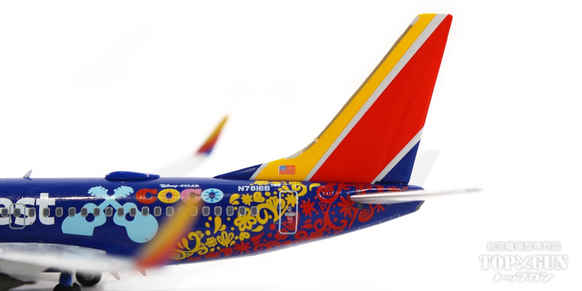 737-700w Southwest Airlines special livery "Coco" 2017 N7816B 1/400 [NG77031]