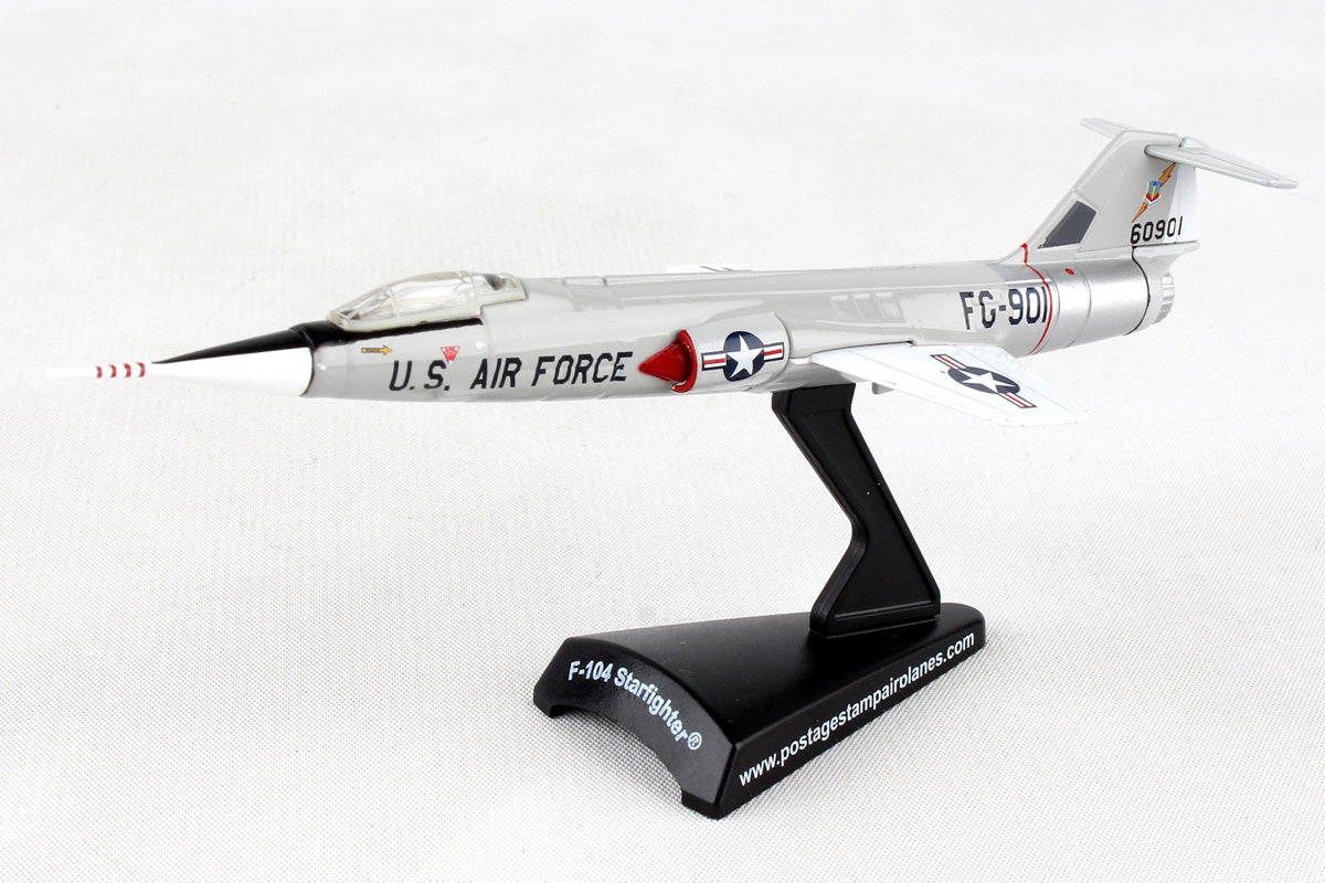 F-104 US Air Force FG-901 1/120 *No gear, stand only [PS5377-3]