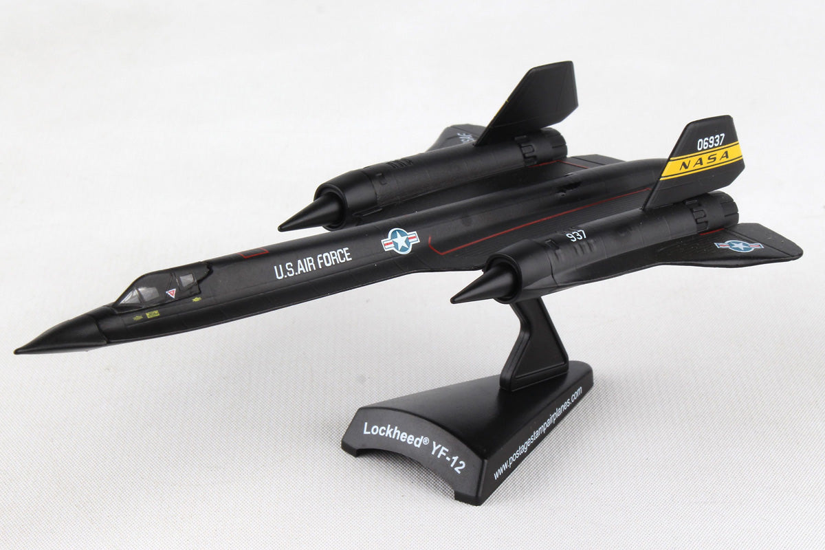 YF-12 US Air Force NASA 1/200 *No gear, stand only [PS5389-1]