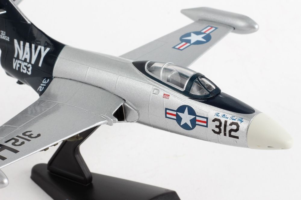 F9F Panther Silver/Black 1/100 [PS5393-3]