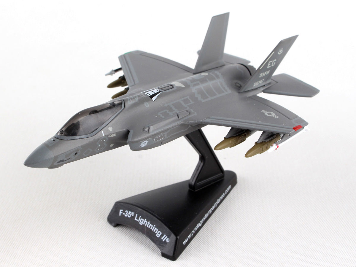 F-35 US Air Force VERSION A 1/144 *No gear, stand only [PS5602]