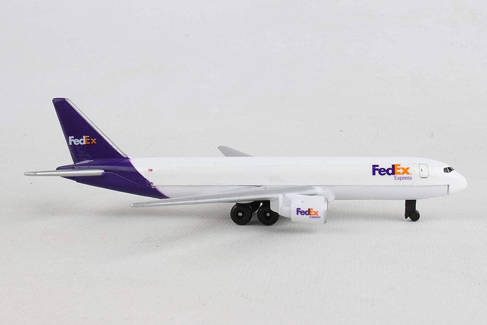 B777 FedEx non-scale [RT1044]