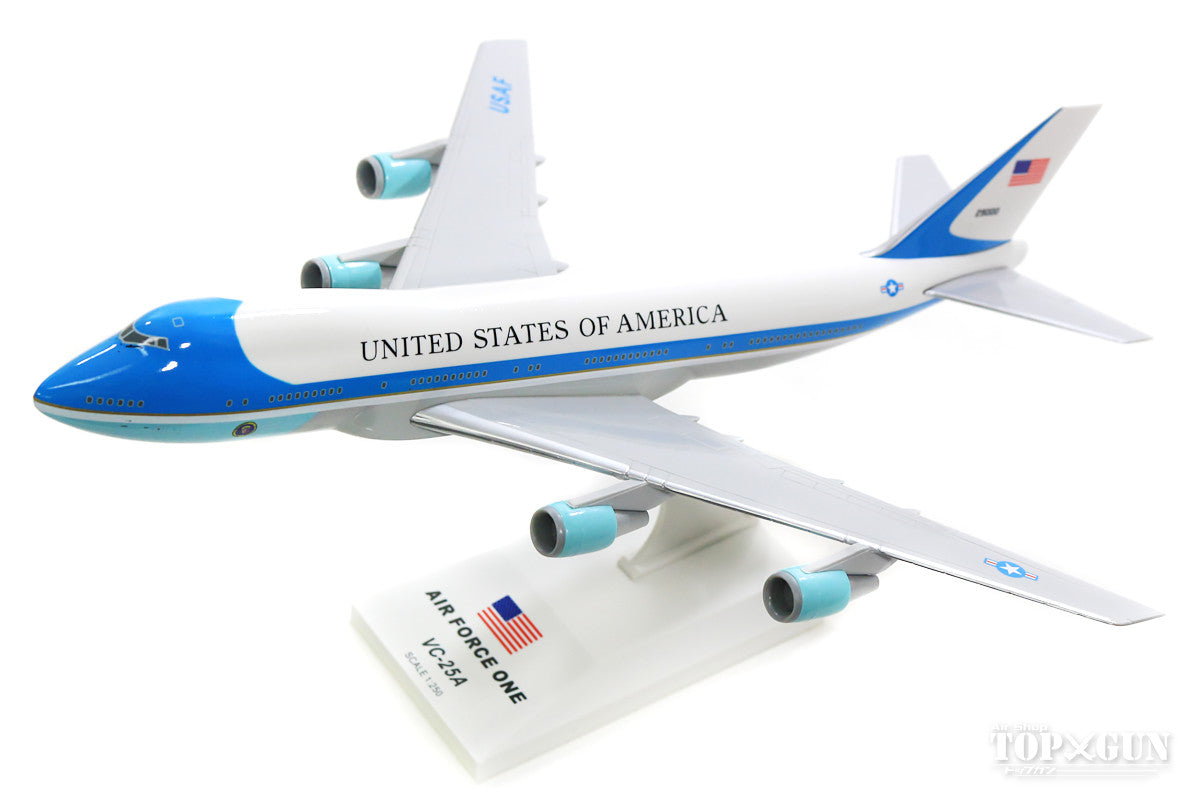 VC-25A (747-200) US Air Force US Presidential Aircraft Air Force One #29000 (without gear/stand included) 1/250 *Plastic [SKR041]