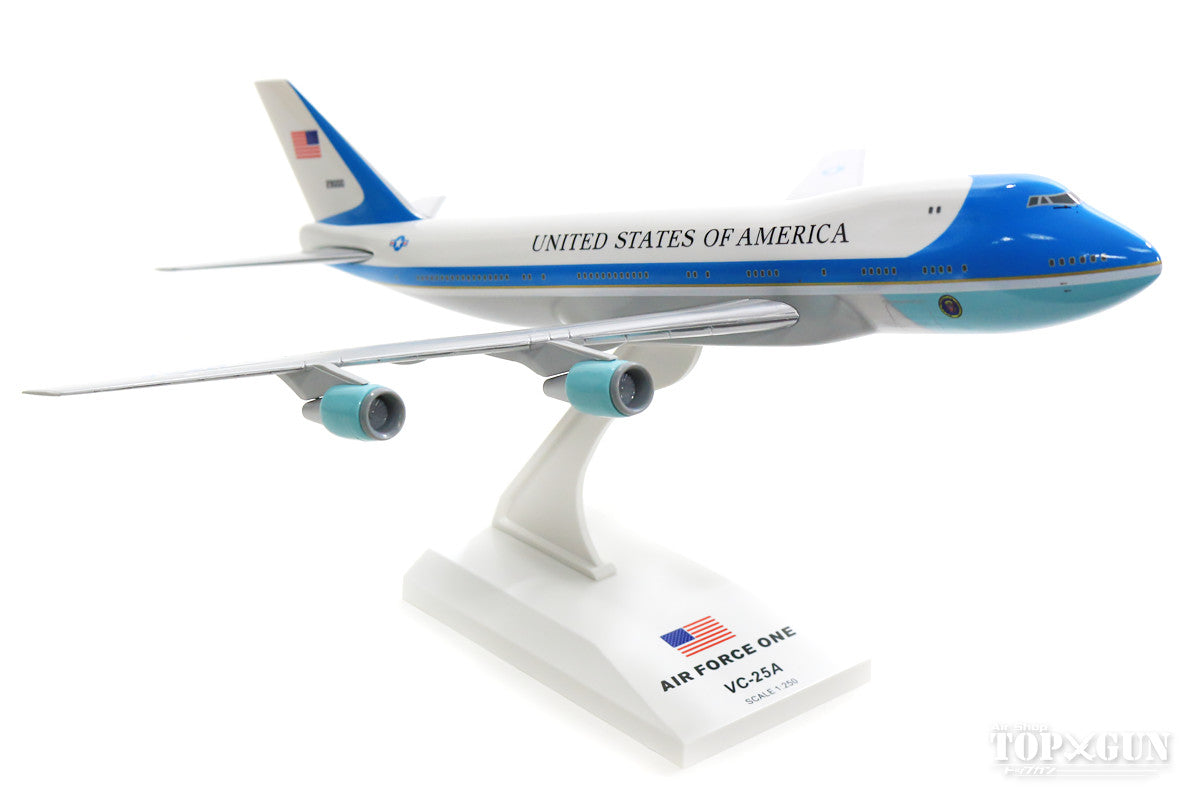 VC-25A (747-200) US Air Force US Presidential Aircraft Air Force One #29000 (without gear/stand included) 1/250 *Plastic [SKR041]