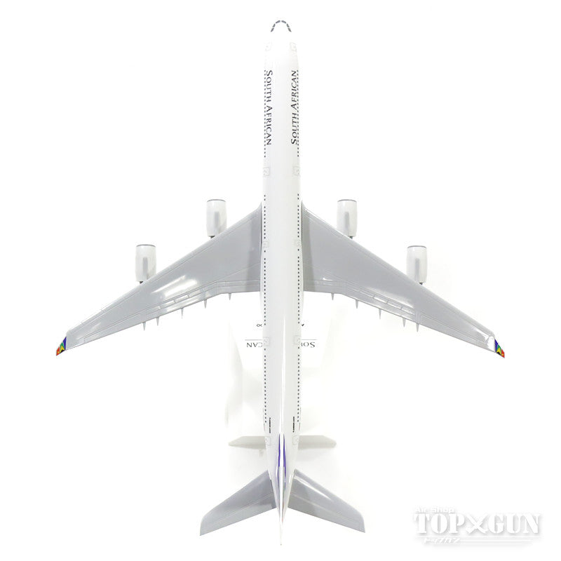 A340-600 South African Airways ZS-SNB (gear/stand included) 1/200 *Plastic [SKR180]